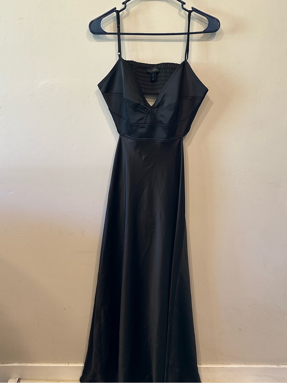 House of Harlow 1960 Women’s L Black Satin Strappy V-Neck Maxi Dress
